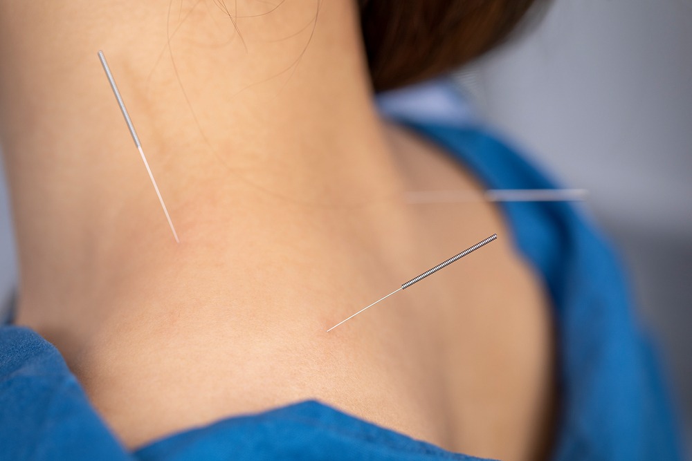 마포한의원, 교통사고 후 어깨 통증 방치하면 안 되는 이유