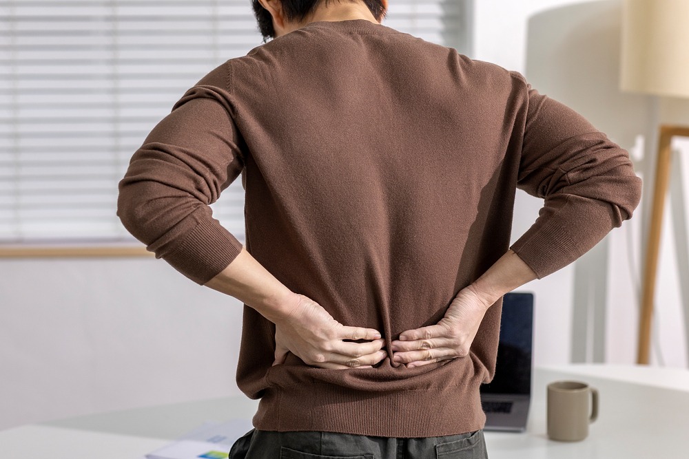 외대앞역한의원, 교통사고 후 목·허리 통증 어떻게 접근할까? 헤더 이미지